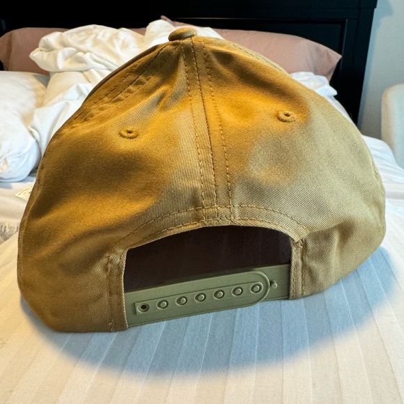 Muley Freak snapback hat.. hat is brand new. Goldish color - Picture 3 of 4